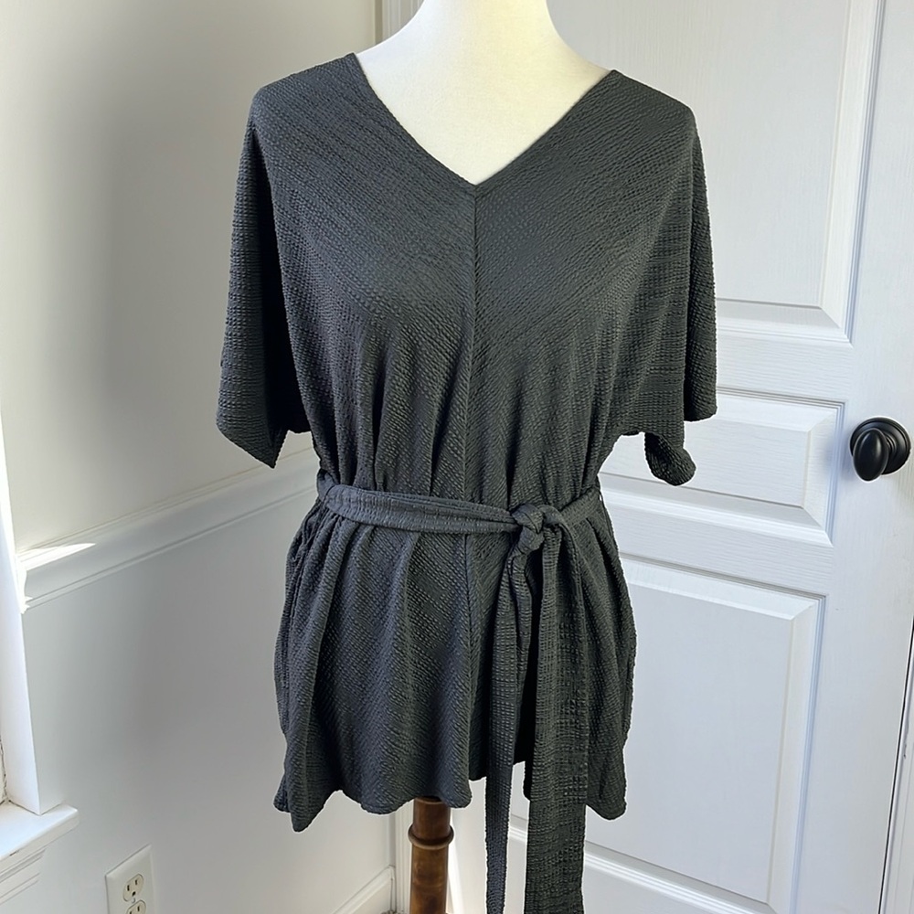 Alfani Vneck Top with Tie